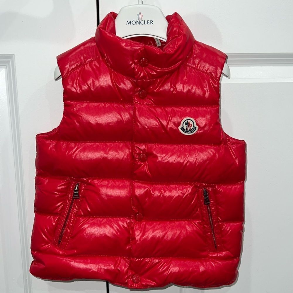 MONCLER UNISEX KIDS BERNARD GILET RED VEST LIKE NEW 2Y